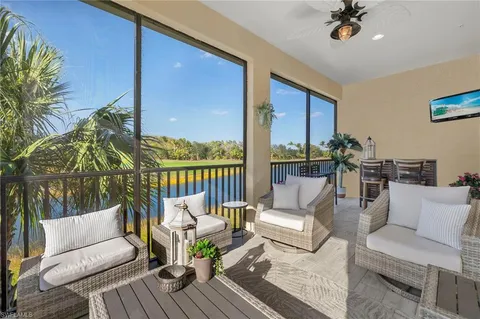 10251 Glastonbury Cir Unit 201, Fort Myers, FL 33913 - #: 224067797