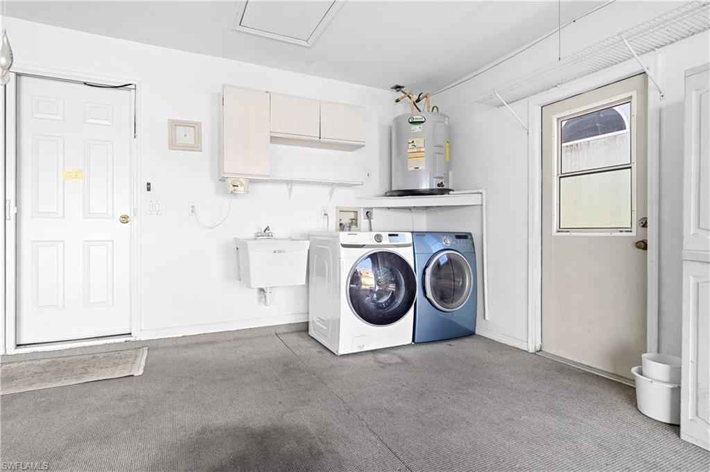 SABAL SPRINGS GOLF AND RACQUET CLUB - Residential