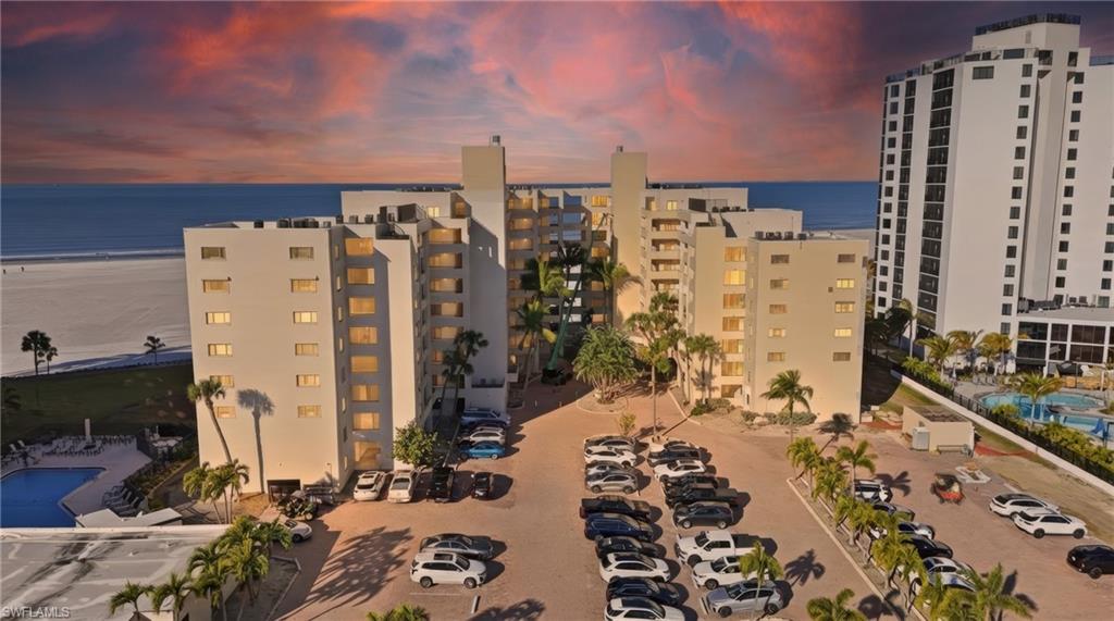 SANDARAC CONDO - Residential