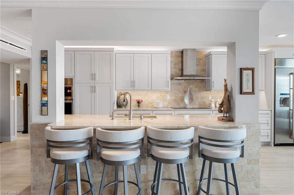 4401 Gulf Shore BLVD N 1708