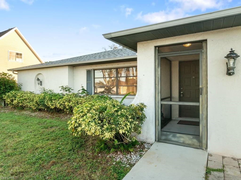 CAPE CORAL - Residential