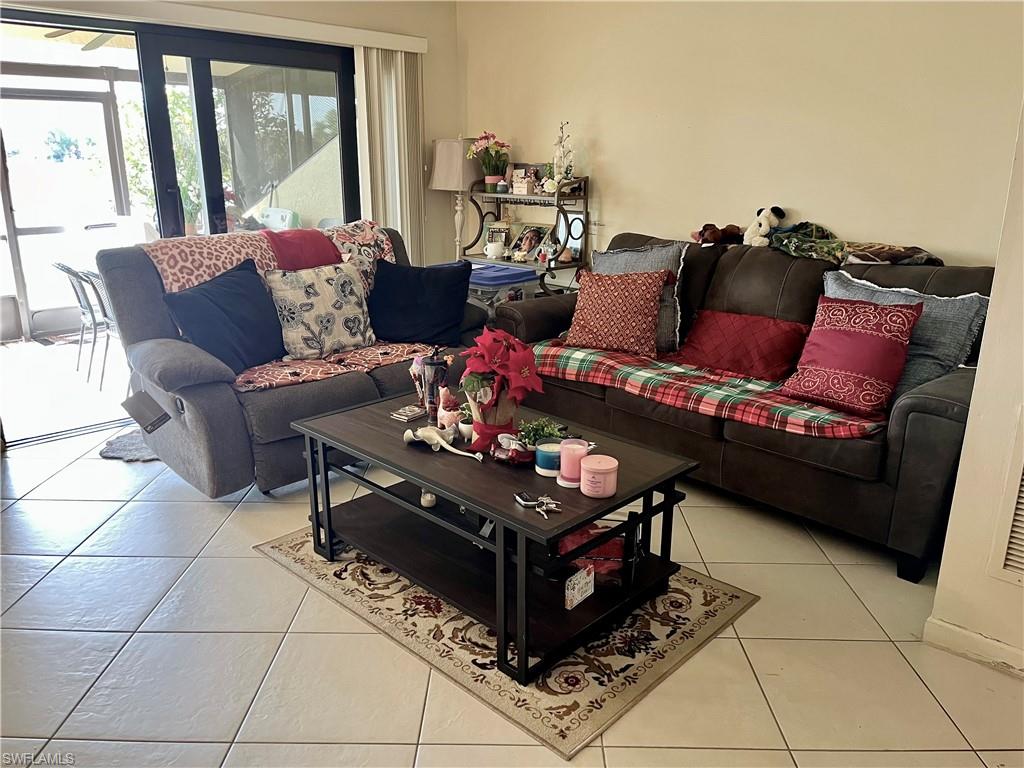 TROPIC SCHOONER APTS - Residential