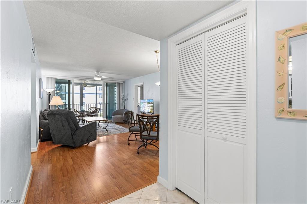 CRECIENTE CONDO NORTH - Residential