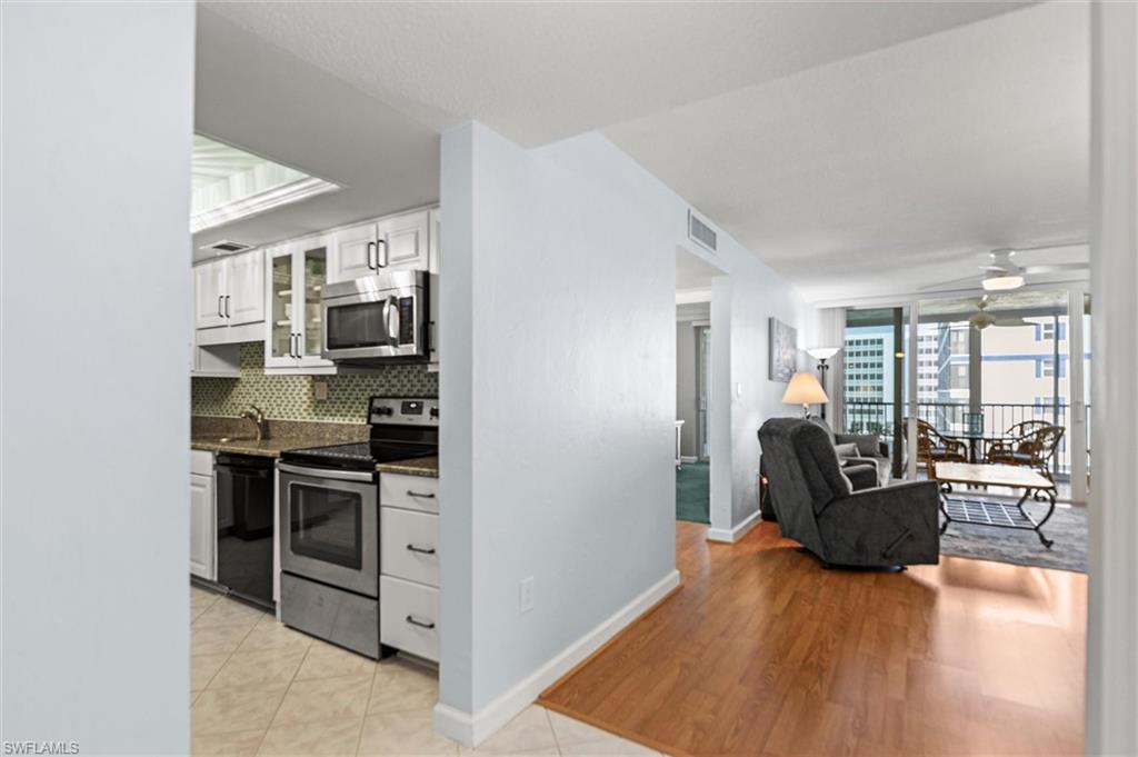 CRECIENTE CONDO NORTH - Residential