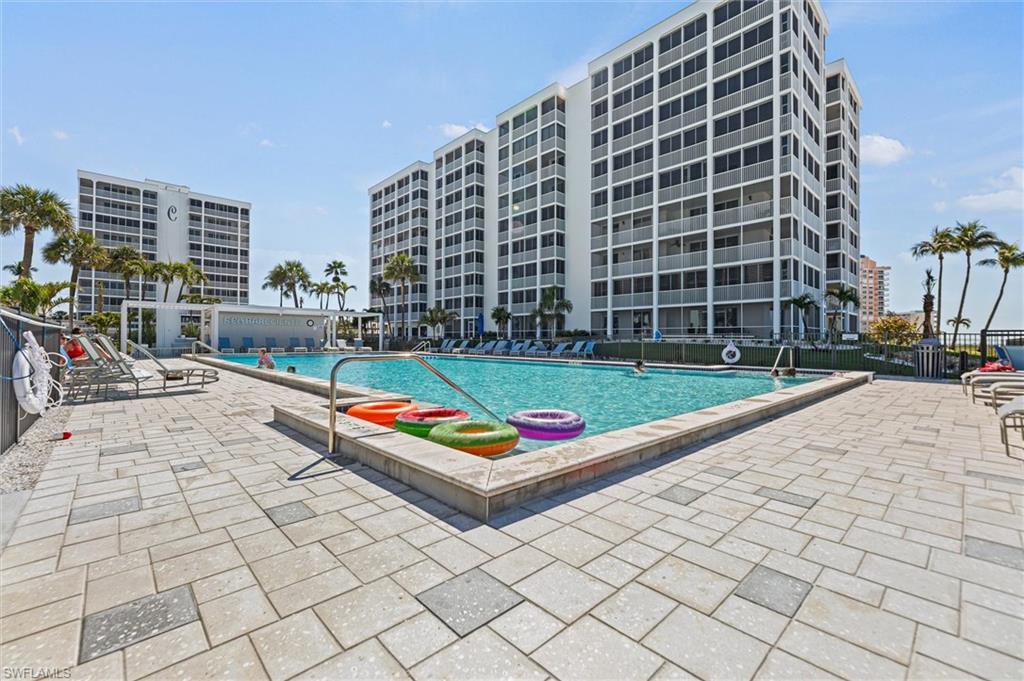 CRECIENTE CONDO NORTH - Residential