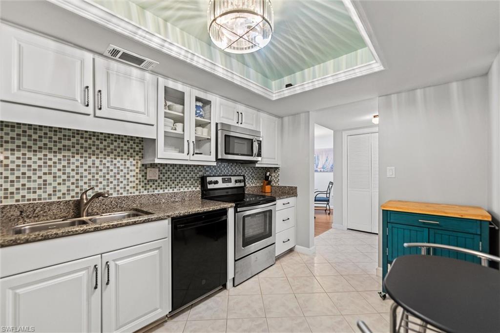 CRECIENTE CONDO NORTH - Residential