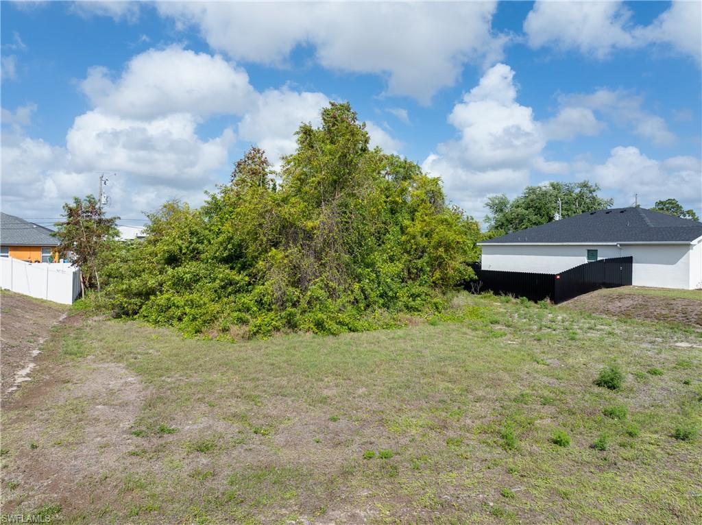 CAPE CORAL - Land