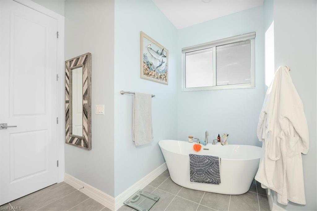 LAGUNA SHORES - Residential