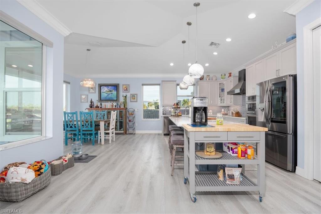 LAGUNA SHORES - Residential