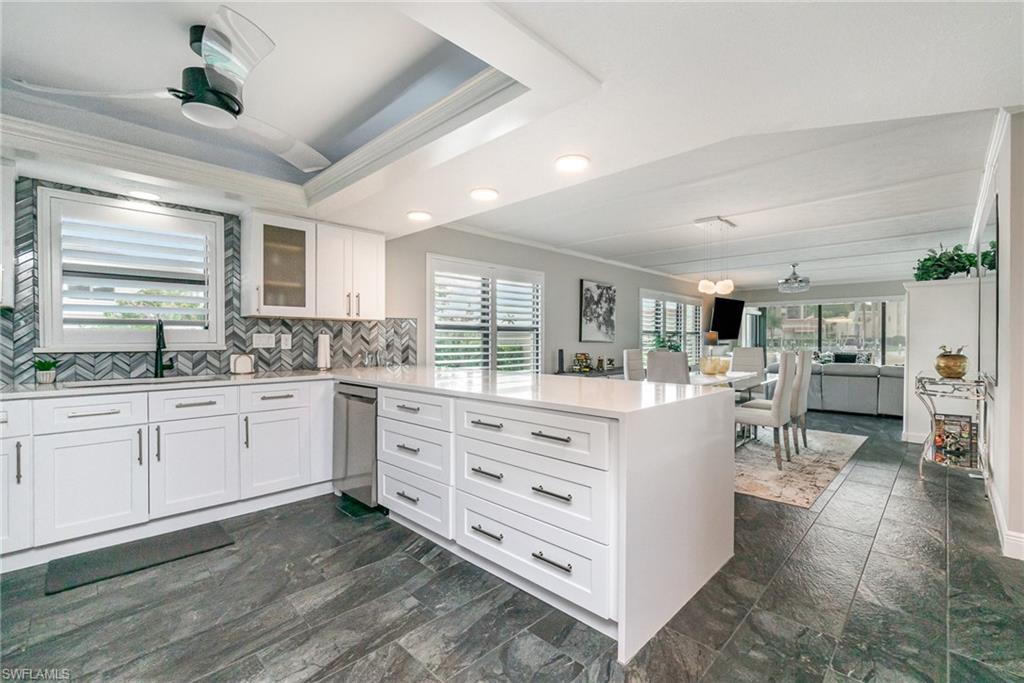 RIVER HARBOR CLUB CONDO - Residential