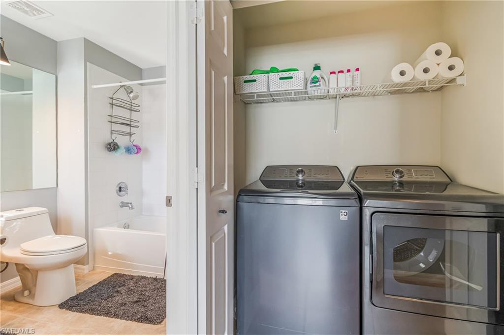 SABAL POINTE - Residential