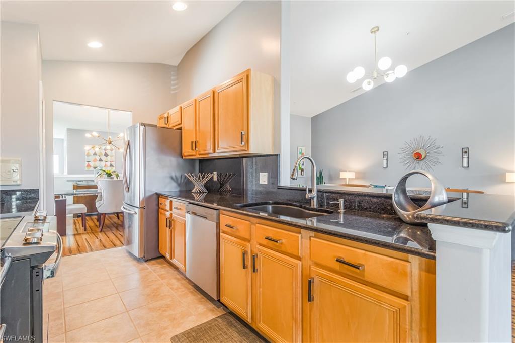 SABAL POINTE - Residential