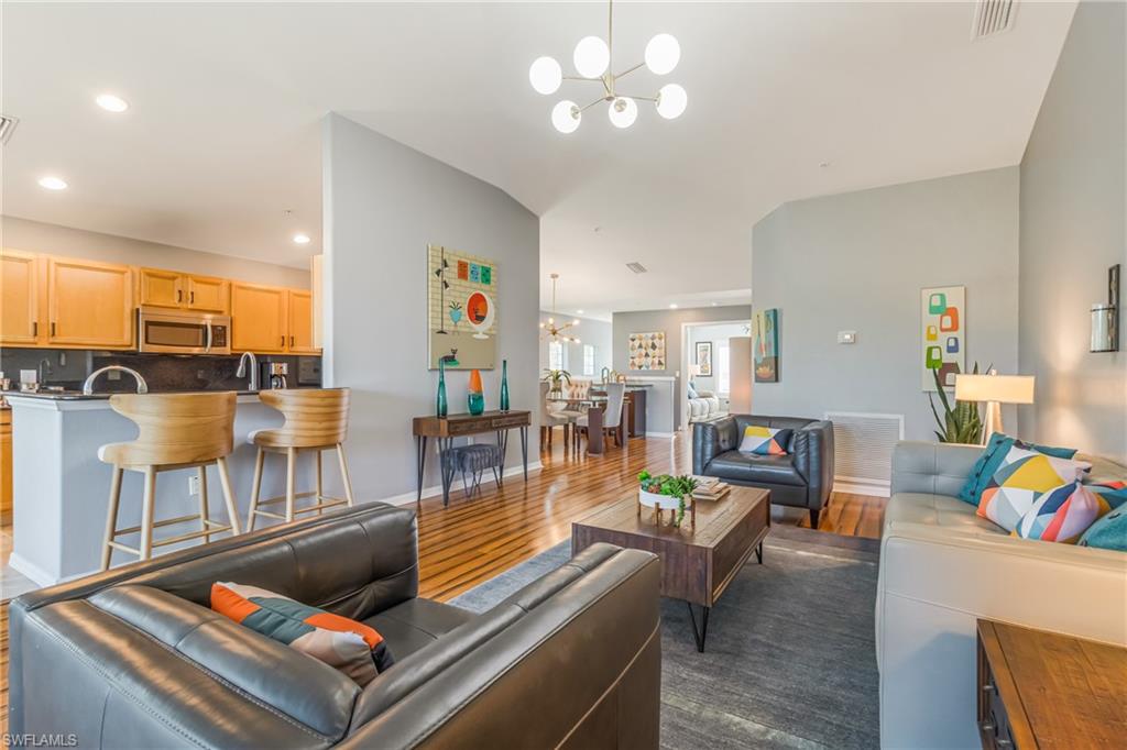 SABAL POINTE - Residential