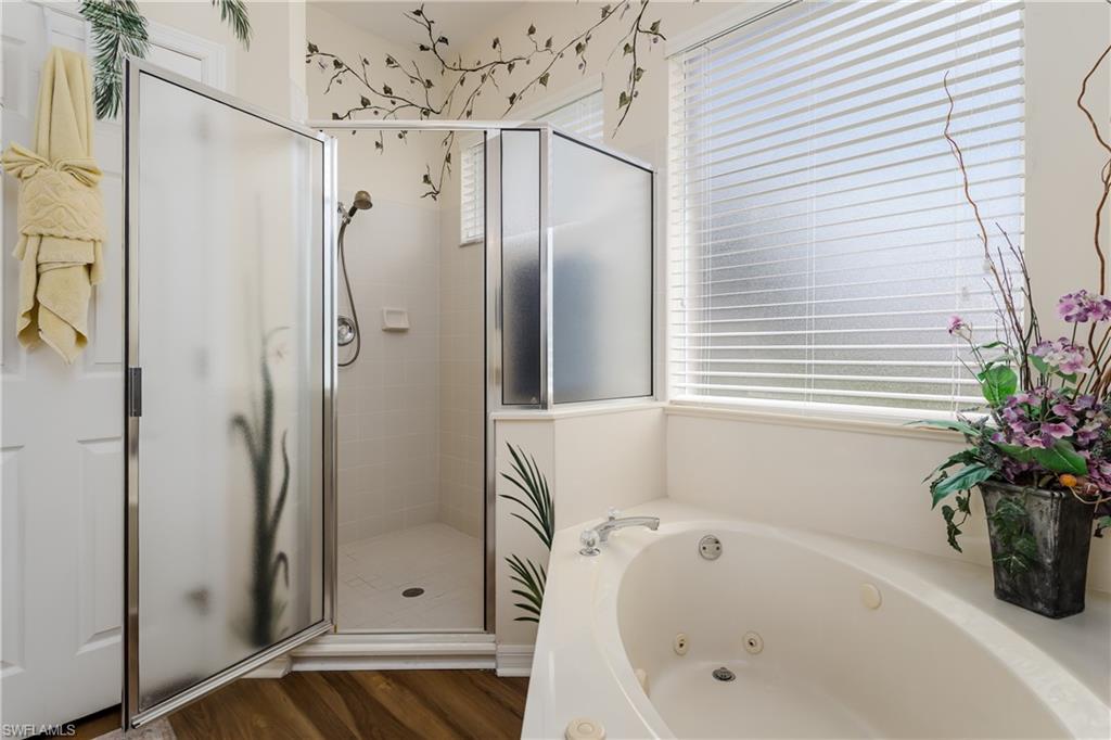 LAKE CLUB VILLAS - Residential Lease