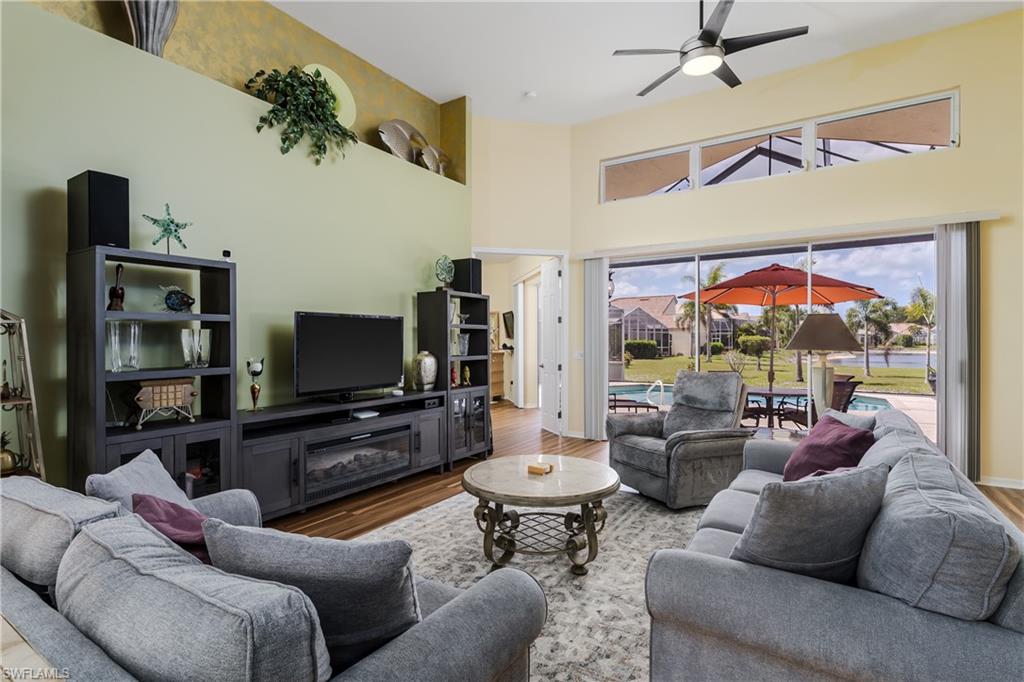 LAKE CLUB VILLAS - Residential Lease