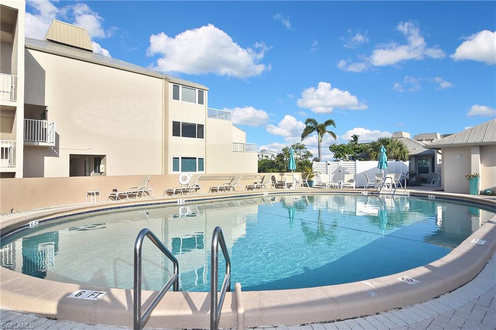 LIGHTHOUSE POINT CONDO - Residential