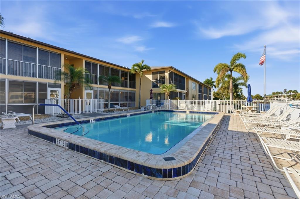 CAMELOT CONDO - Residential