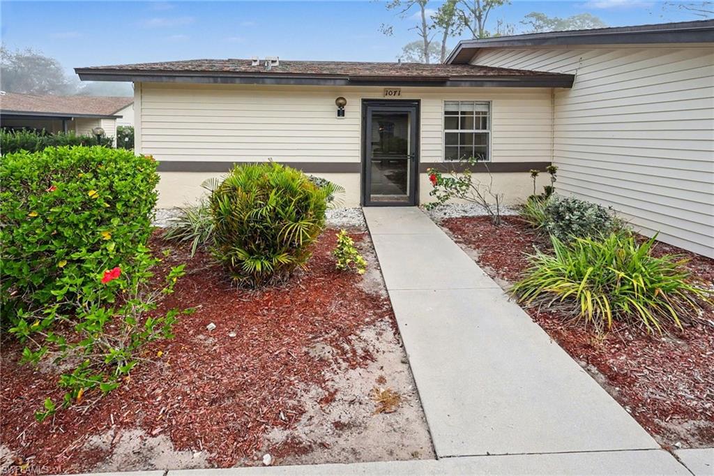 BOCA CIEGA VILLAGE - Residential