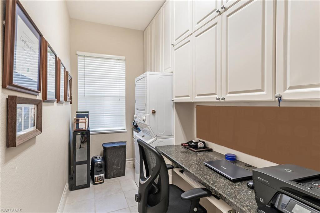 YORKTOWN - Residential