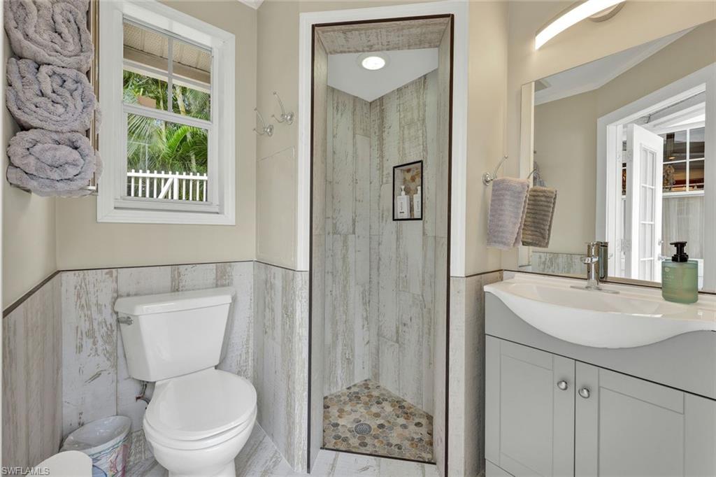 OLDE NAPLES - Residential Lease