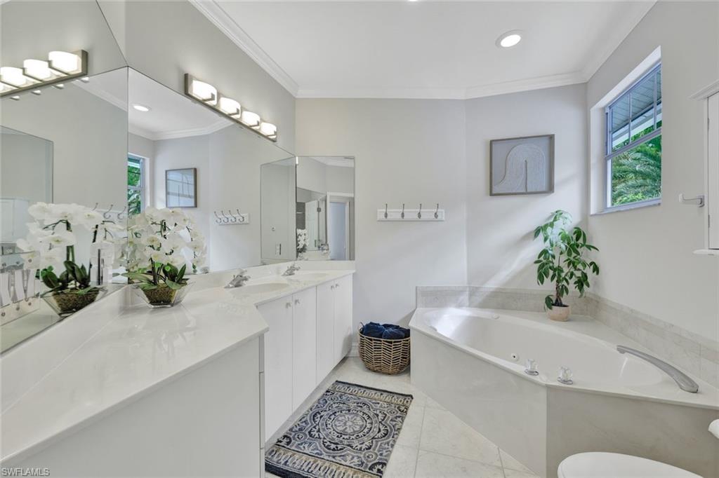 OLDE NAPLES - Residential Lease