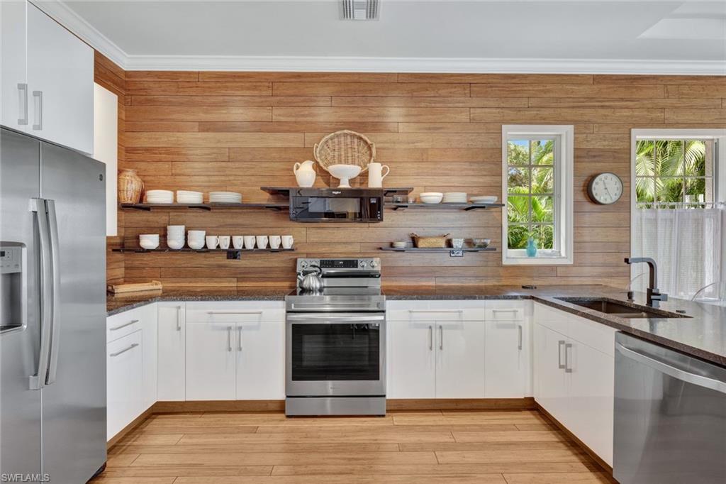 OLDE NAPLES - Residential Lease