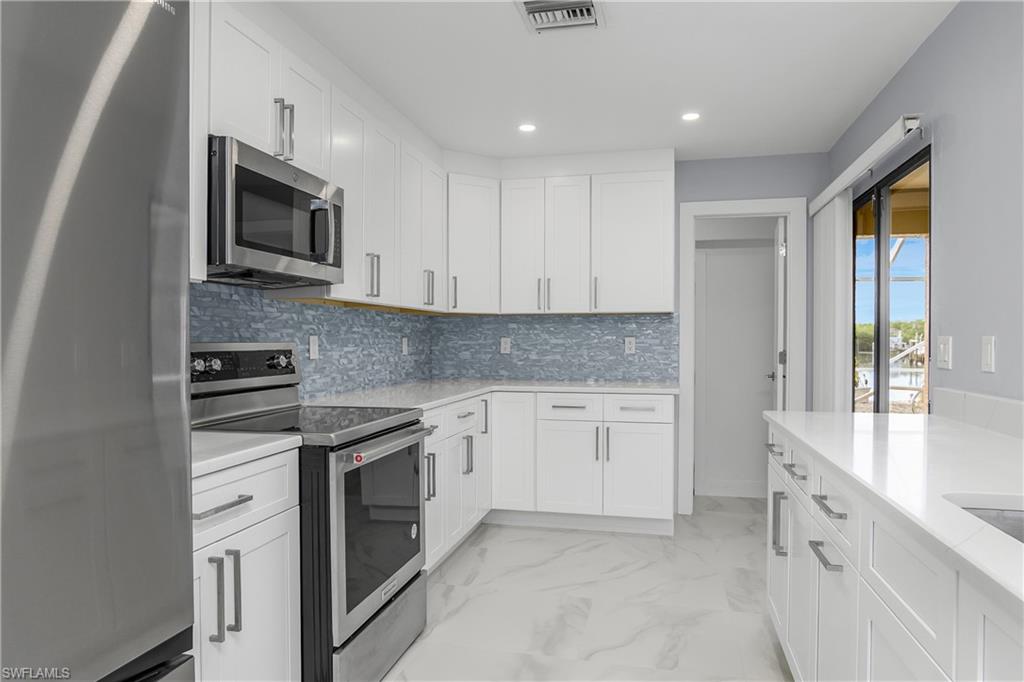 PIRATE'S COVE II - Residential