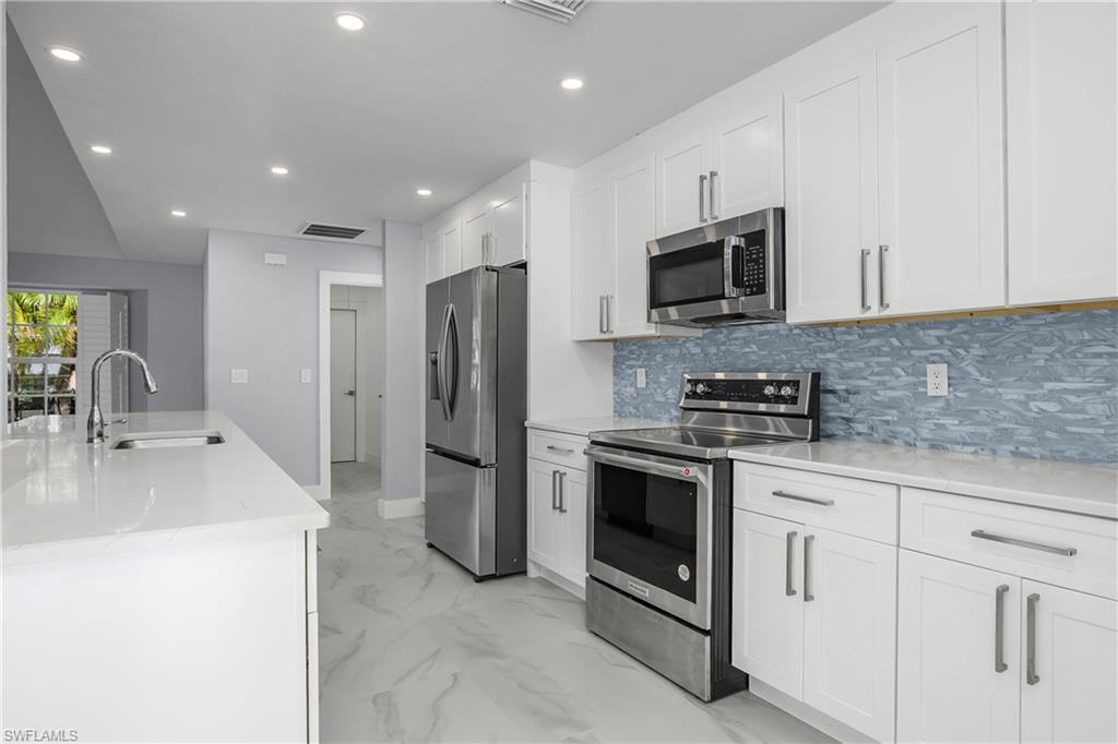 PIRATE'S COVE II - Residential