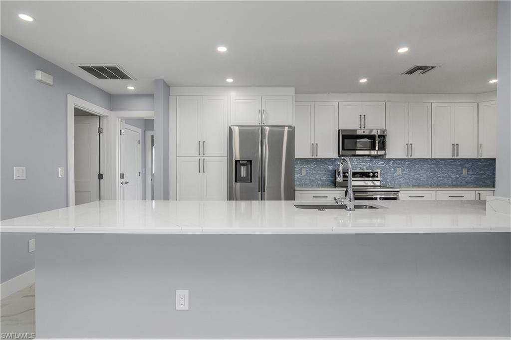 PIRATE'S COVE II - Residential