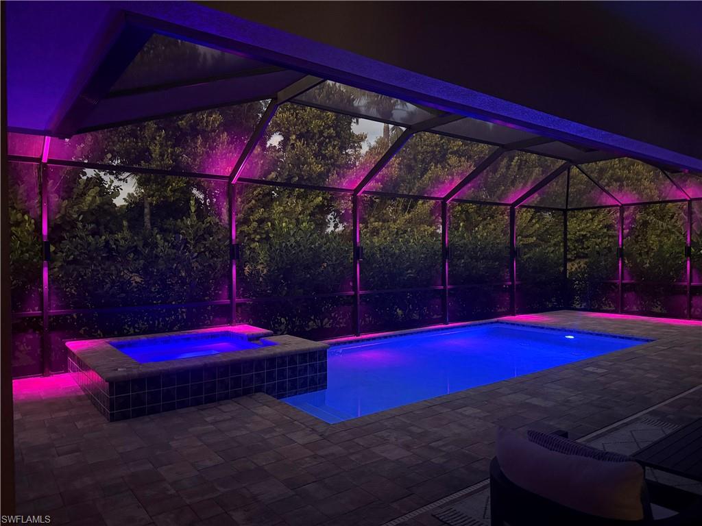 PARROT CAY - Residential