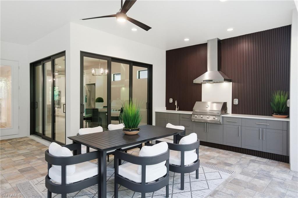 PARROT CAY - Residential