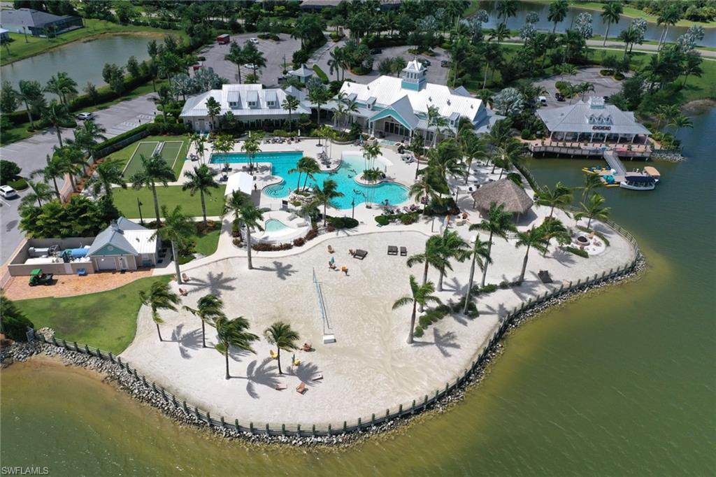 PARROT CAY - Residential