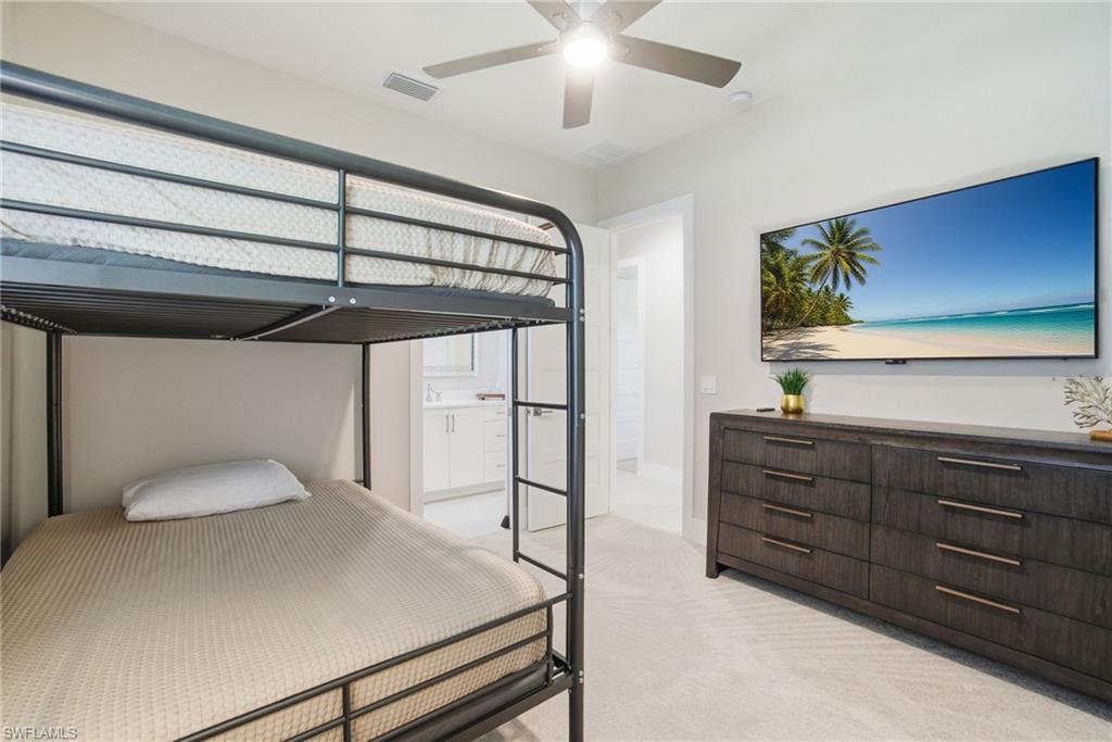 PARROT CAY - Residential