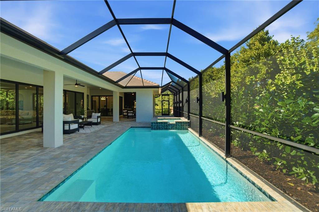 PARROT CAY - Residential