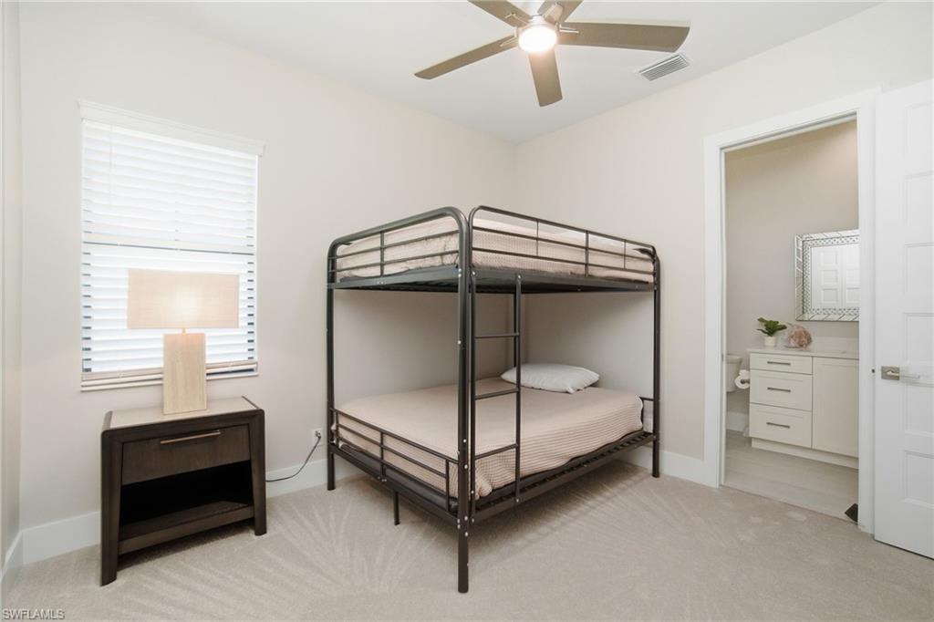 PARROT CAY - Residential