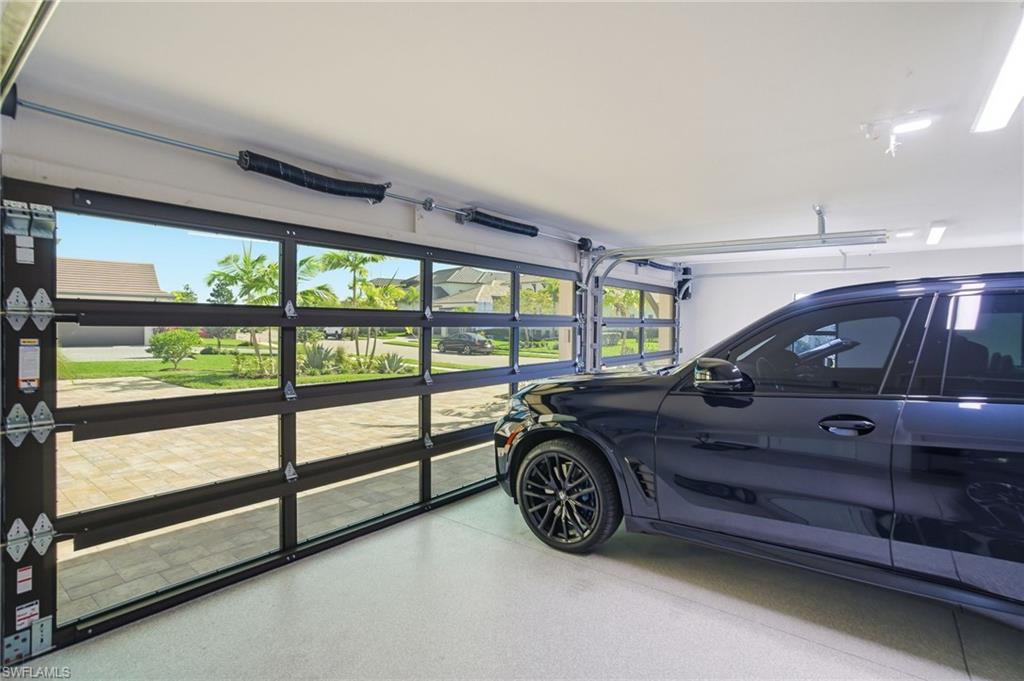 PARROT CAY - Residential