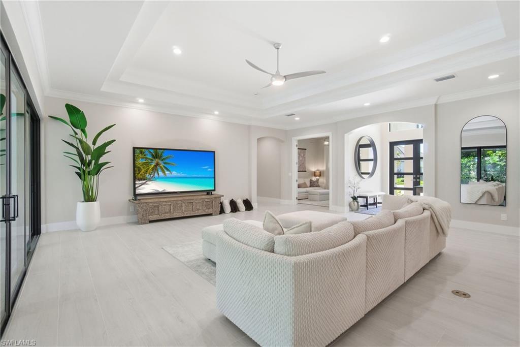 PARROT CAY - Residential