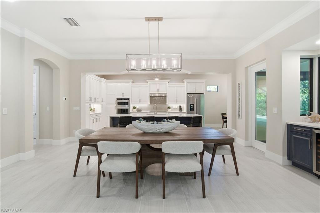 PARROT CAY - Residential