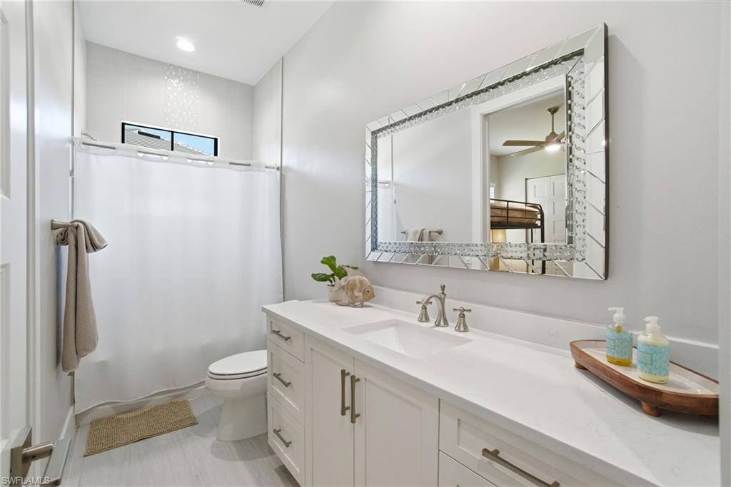 PARROT CAY - Residential