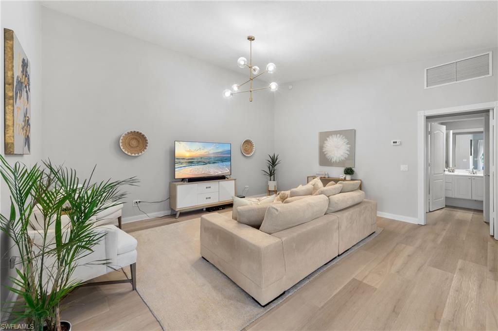 ISLAND WALK - Residential