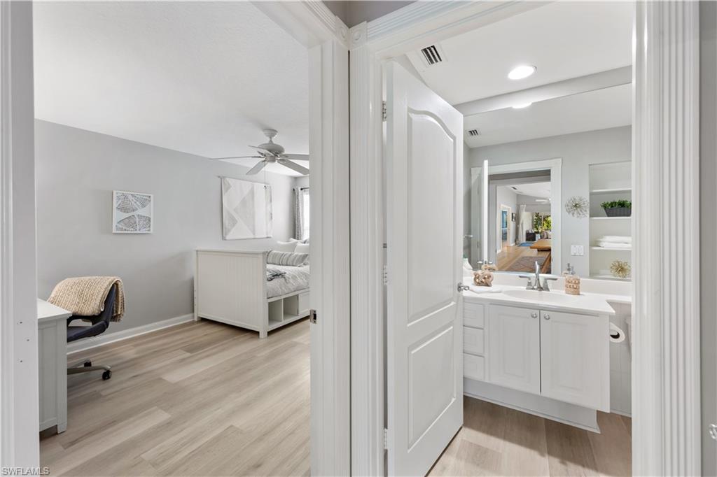 ISLAND WALK - Residential