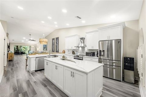 748 Wiggins Bay DR 13L NAPLES FL 34110