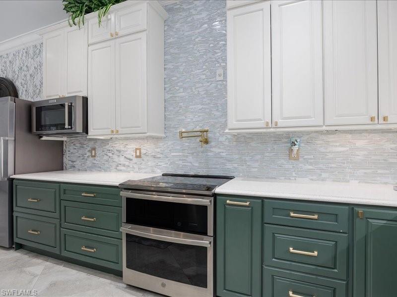 CATALINA ISLES - Residential