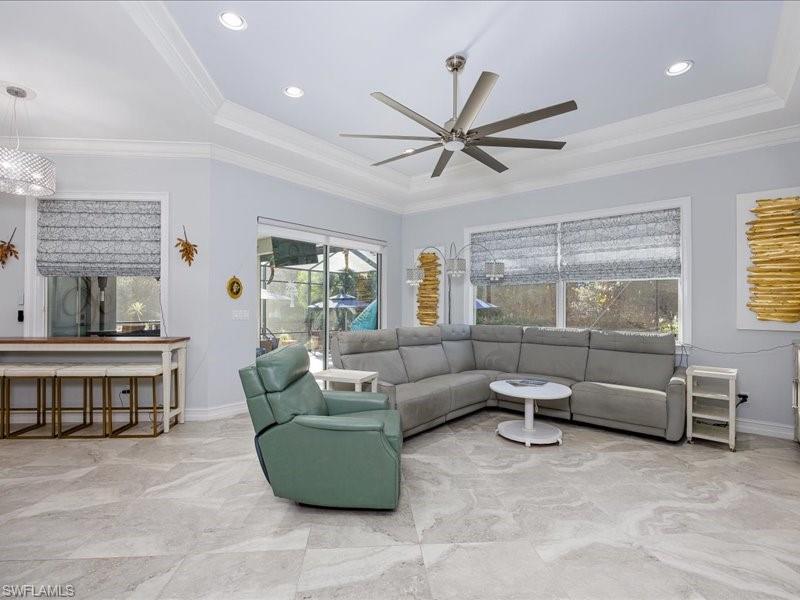 CATALINA ISLES - Residential