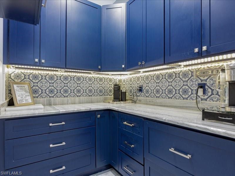 CATALINA ISLES - Residential