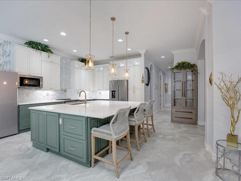 CATALINA ISLES - Residential