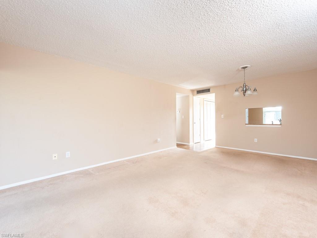 SEVEN LAKES - Residential