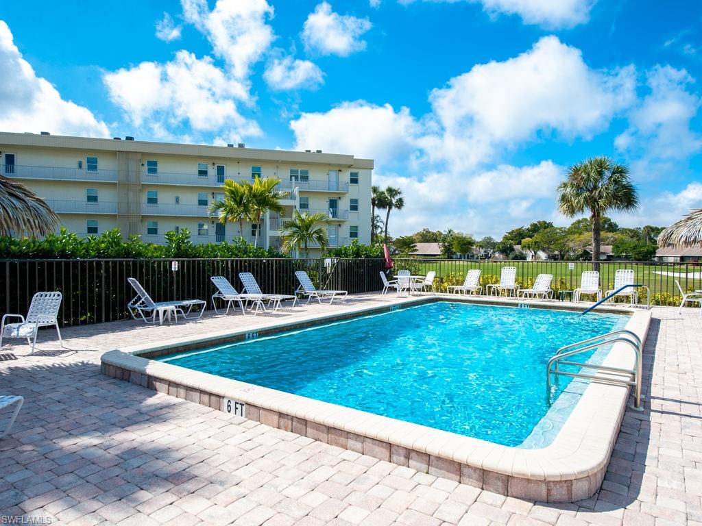 SEVEN LAKES - Residential