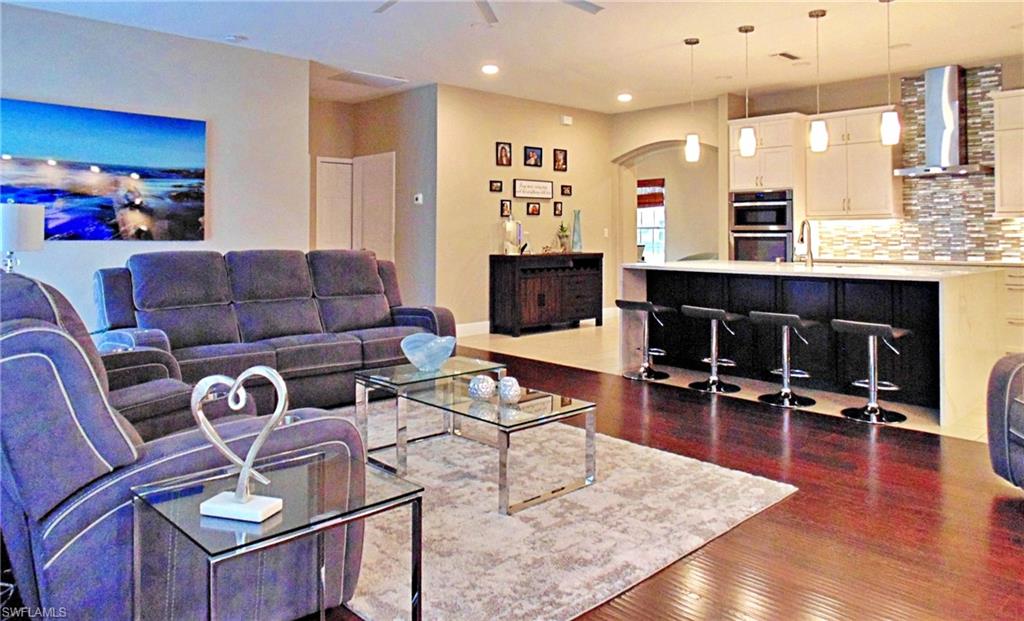 HAWK'S PRESERVE - Residential