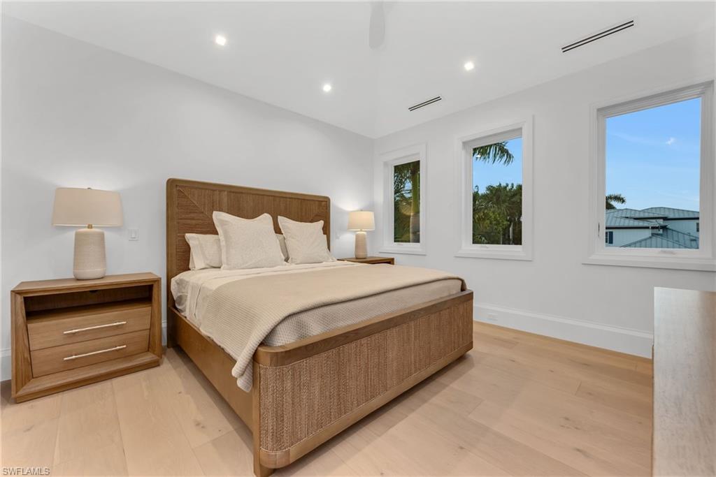 AQUALANE SHORES - Residential